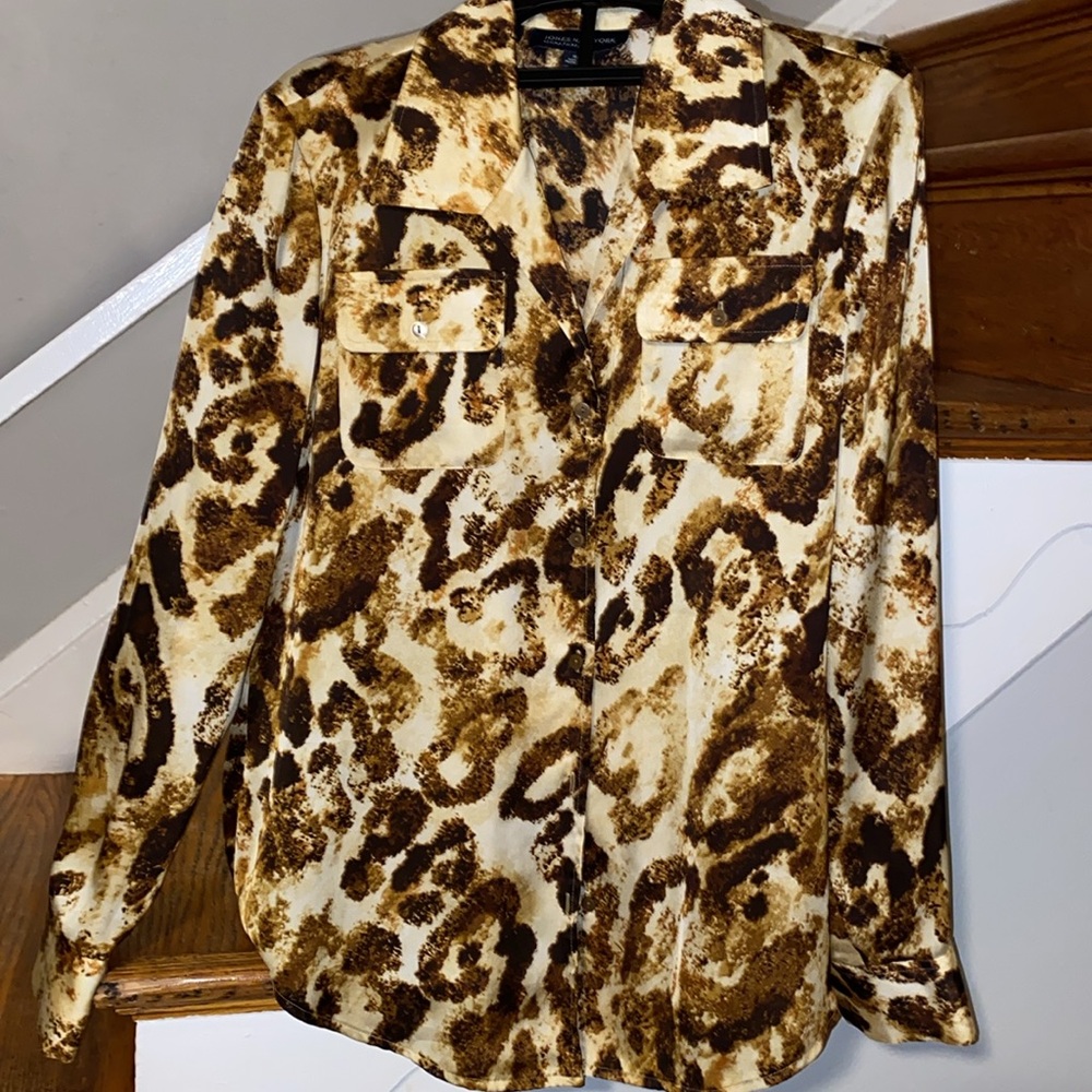 Jones New York signature silk button- down shirt. Animal print size M
